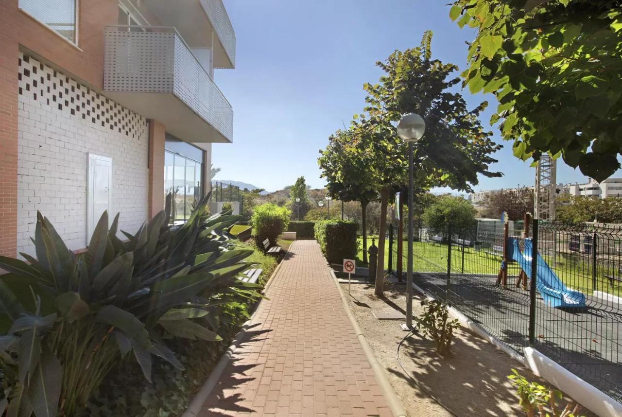 Malaga Campus Apartment Parking Included Exterior photo